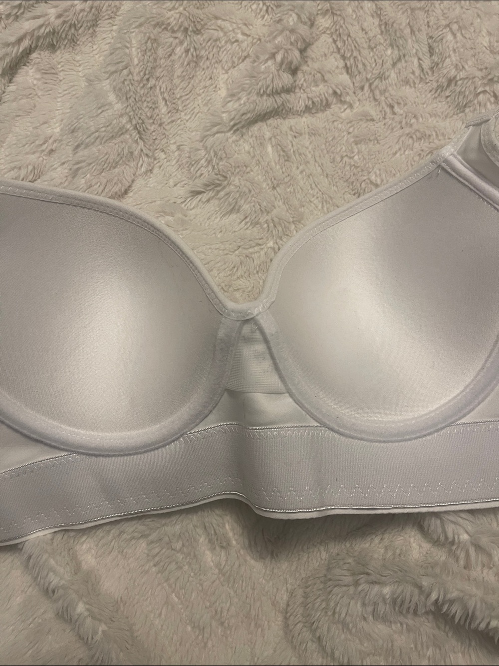 Everyday Smooth Nude Support Bra with Wide Band - Picture 6 of 9